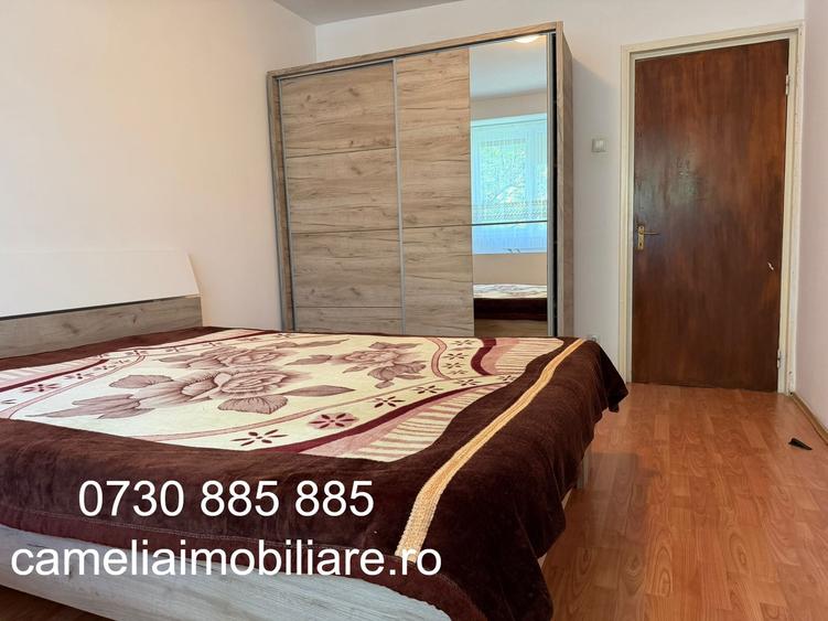 Apartament cu 3 camere semidecomandat în Gorjului