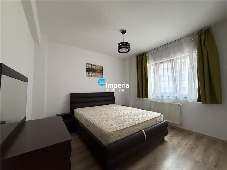 Apartament cu 3 camere decomandat în Tătărași