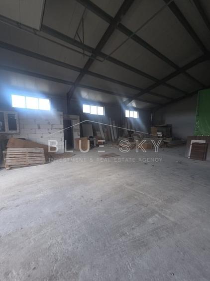 Spațiu industrial, de 300 mp, în Palas