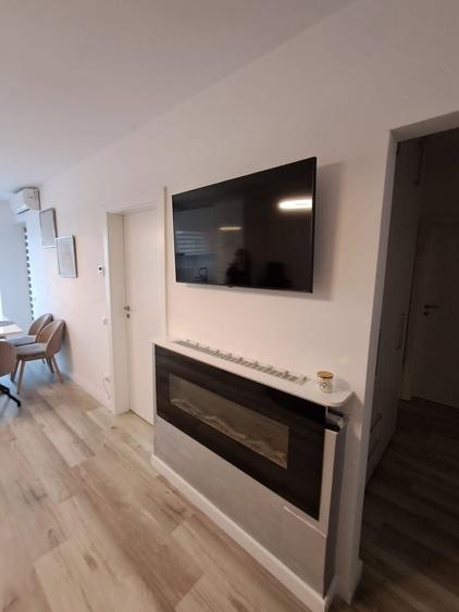 Apartament cu 2 camere semidecomandat în Central