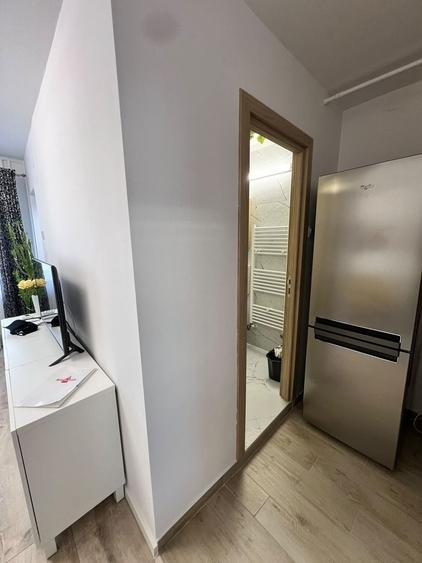 Garsonieră semidecomandată, mobilată în Mărăști