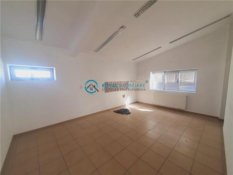 Spațiu industrial, de 260 mp, în Vest