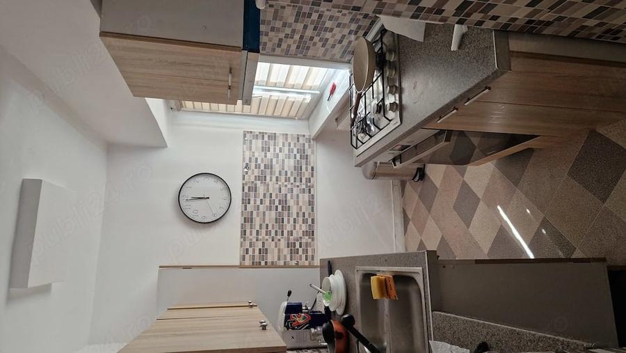 Apartament cu 4 camere decomandat în Central