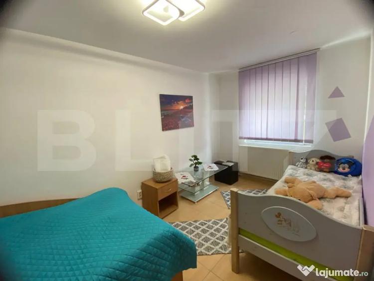 Apartament cu 3 camere decomandat în Central