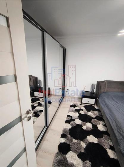 Apartament cu 2 camere decomandat în Filiași