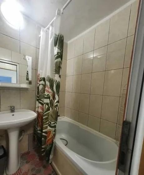Apartament cu 2 camere decomandat în Drumul Taberei