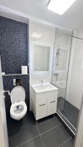 Apartament cu 3 camere decomandat în Drumul Taberei