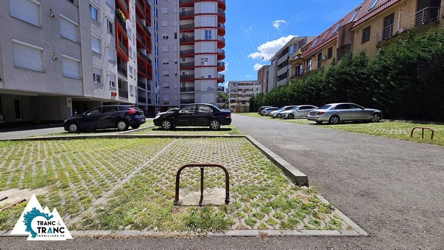 Spațiu comercial, de 12 mp, în Micălaca
