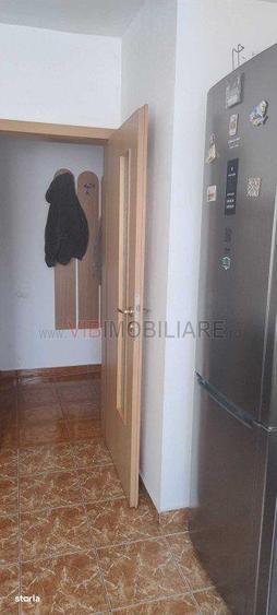 Apartament cu 2 camere semidecomandat, mobilat în Soarelui