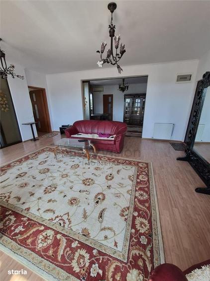 Apartament cu 4 camere în Domenii