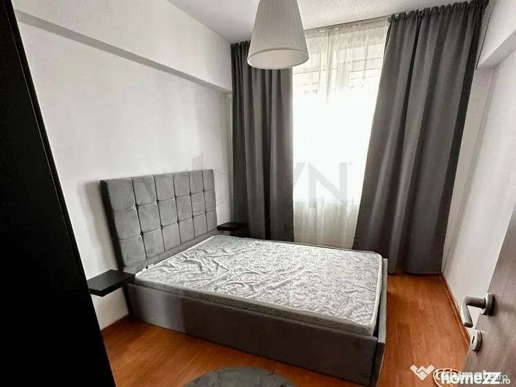 Apartament cu 3 camere decomandat în Tineretului