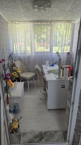 Apartament cu 3 camere decomandat în Podu Roș