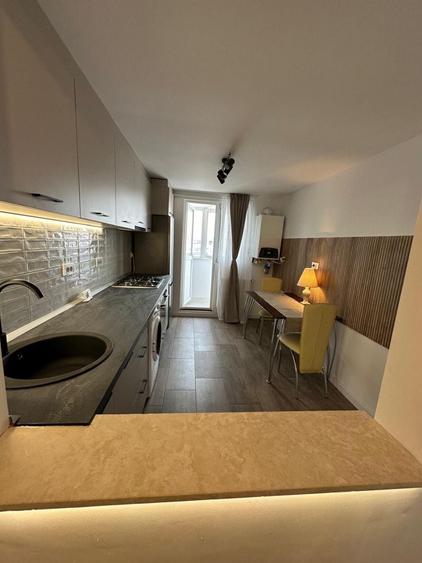 Apartament cu 2 camere nedecomandat în Ultracentral