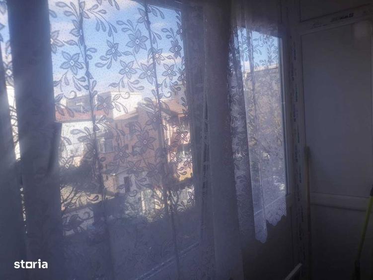 Garsonieră decomandată în Gării