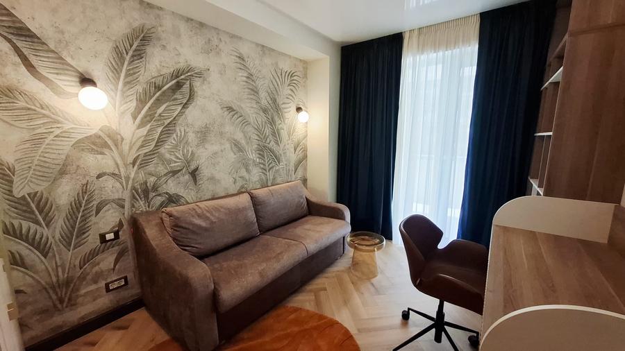 Apartament cu 3 camere decomandat în Pipera