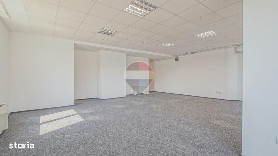 Spațiu comercial, de 79 mp, în Vlahuță