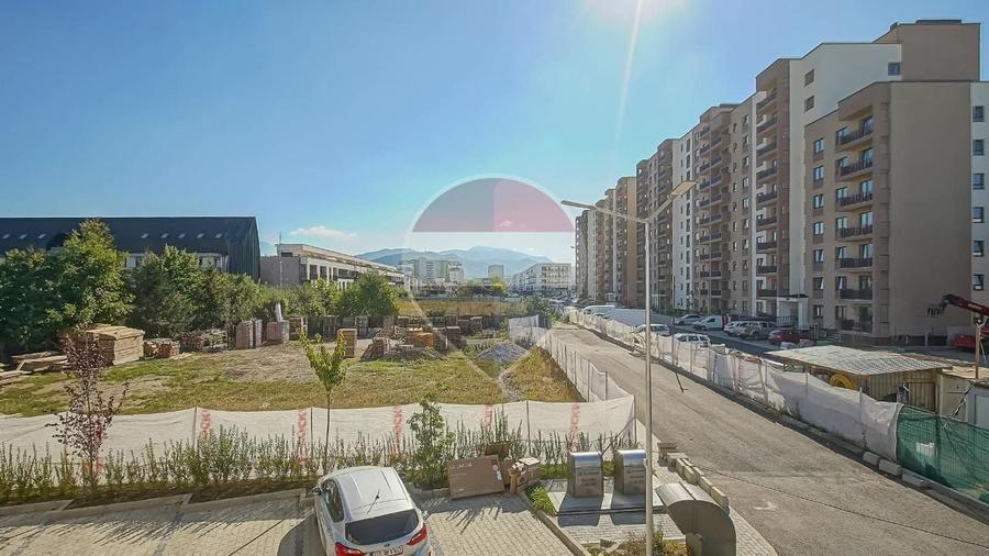 Apartament cu 2 camere decomandat, mobilat în Tractorul
