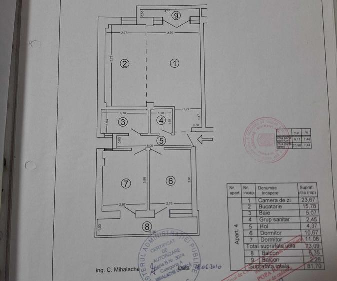 Apartament cu 3 camere decomandat în Central
