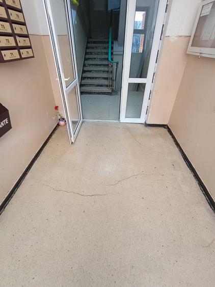 Apartament cu 2 camere semidecomandat în Tomis III