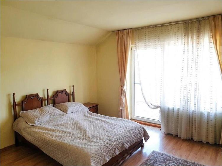 Casă individuală cu 5 camere cu Teren 391 Mp în Iosia
