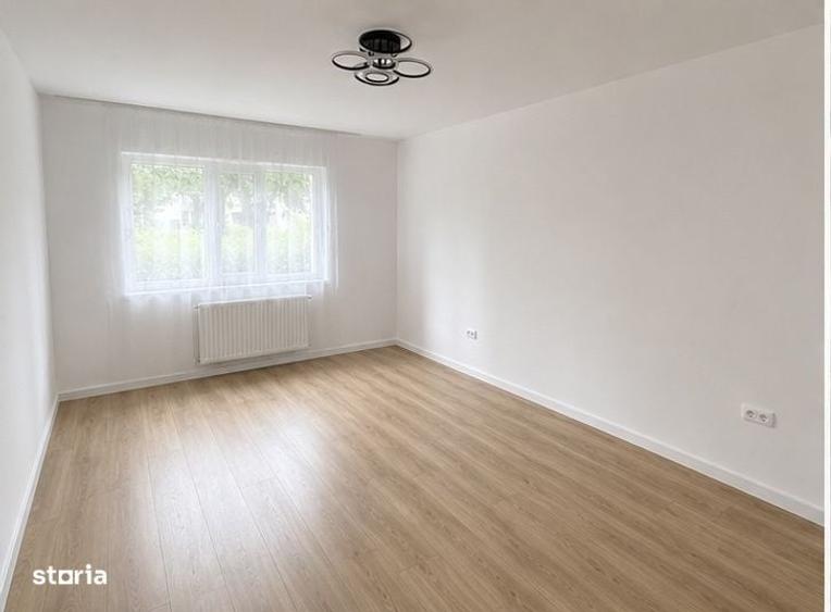 Apartament cu 3 camere decomandat în Ciupercenii Noi