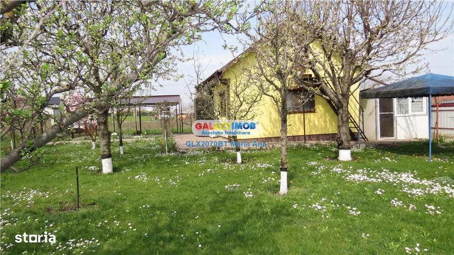 Casă cu 3 camere cu Teren 800 Mp în Mihai Eminescu