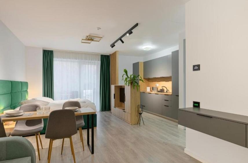 Garsonieră semidecomandată în Platoul Izvor