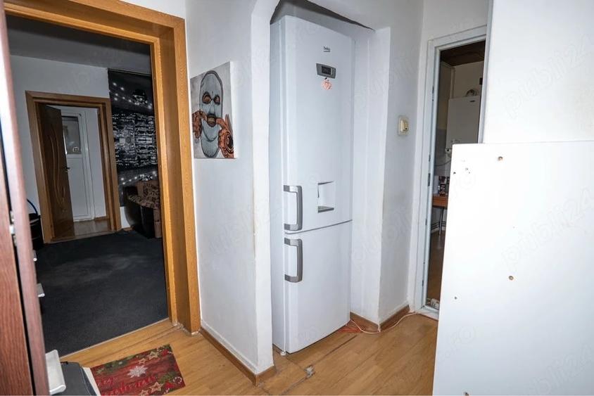 Apartament cu 2 camere semidecomandat în Micro 9