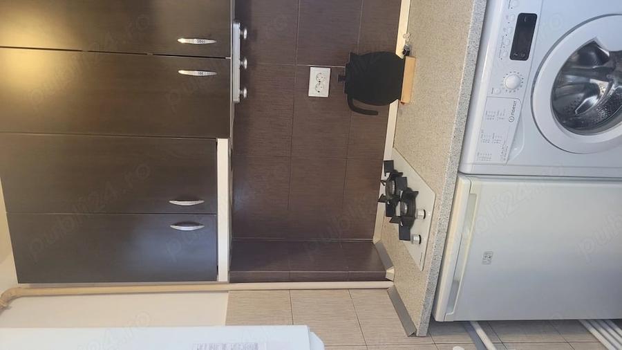 Ofer spre inchiriere garsoniera cu loc de parcare - 4