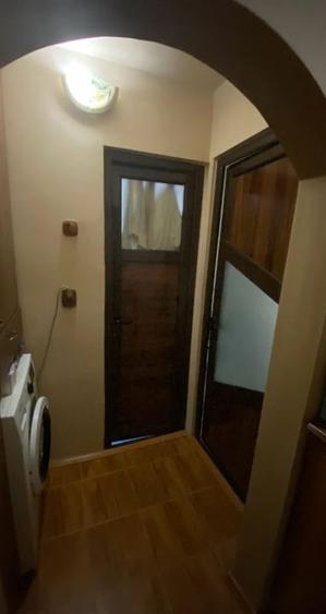 Apartament cu 3 camere decomandat, mobilat în 1 Mai