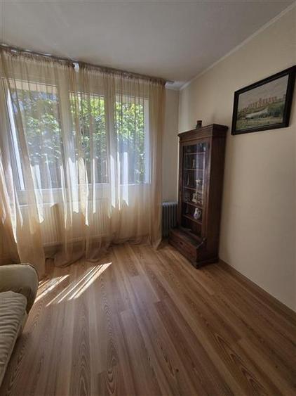Apartament cu 3 camere decomandat, mobilat în Drumul Taberei