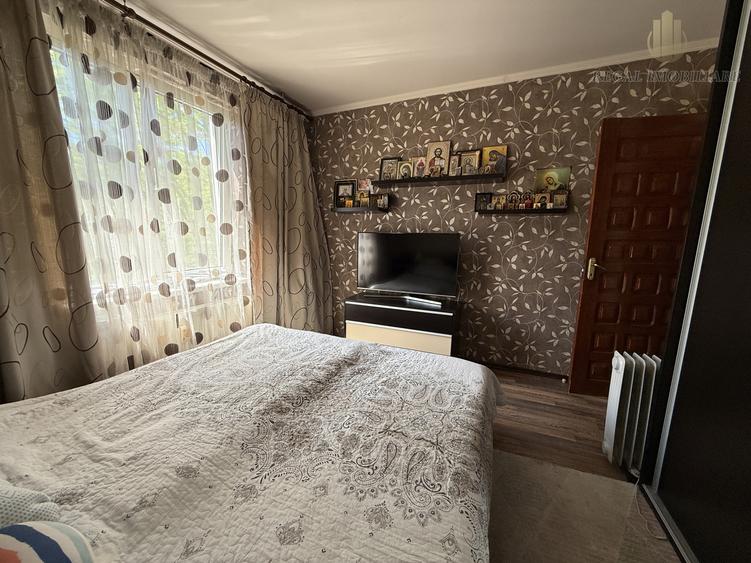 Apartament cu 3 camere decomandat, mobilat în Rahova