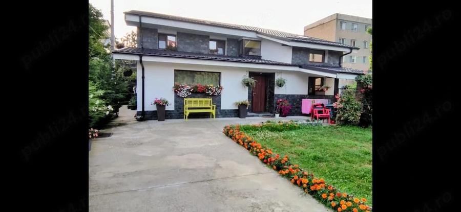 Casă cu Teren 587 Mp în Central