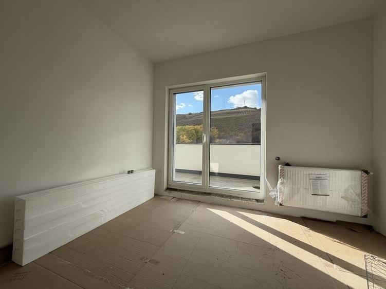 Apartament cu 3 camere decomandat în Făget