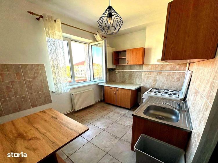 Apartament cu 2 camere decomandat în Ghiroda