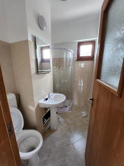 Apartament cu 3 camere decomandat în Vest