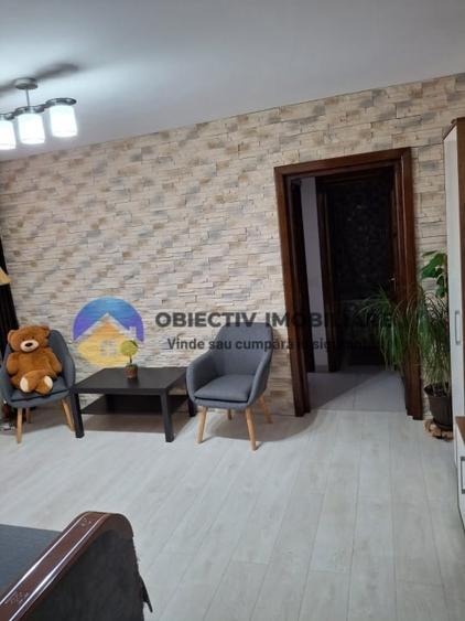 Apartament cu 2 camere semidecomandat, mobilat în Dărmănești