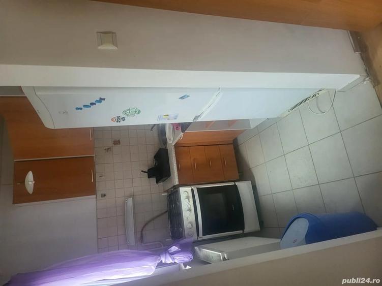 Apartament cu 2 camere nedecomandat în Cetății