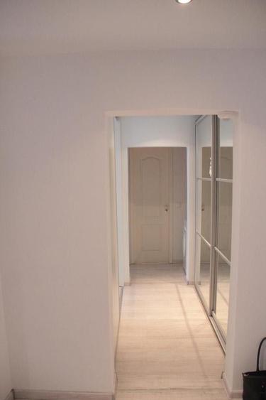 Apartament cu 3 camere decomandat în Liteni