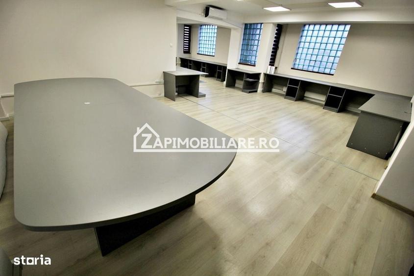Spațiu comercial, de 160 mp, în Central