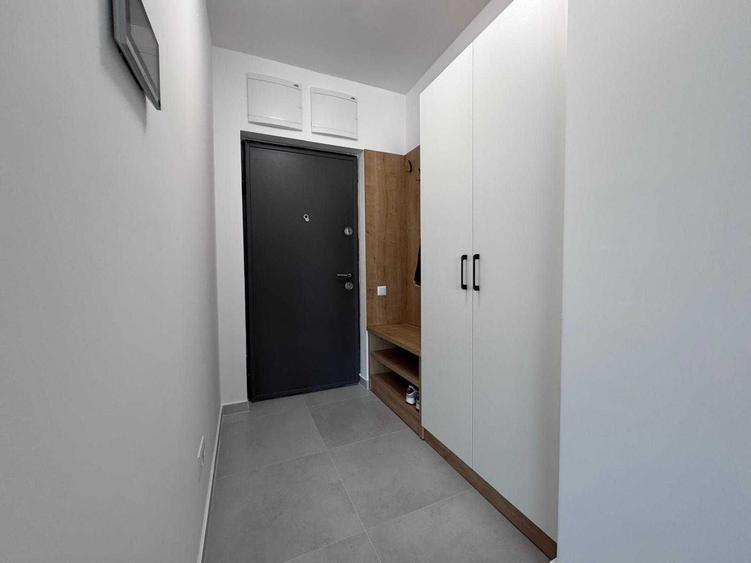 Apartament cu 2 camere decomandat, mobilat în Central