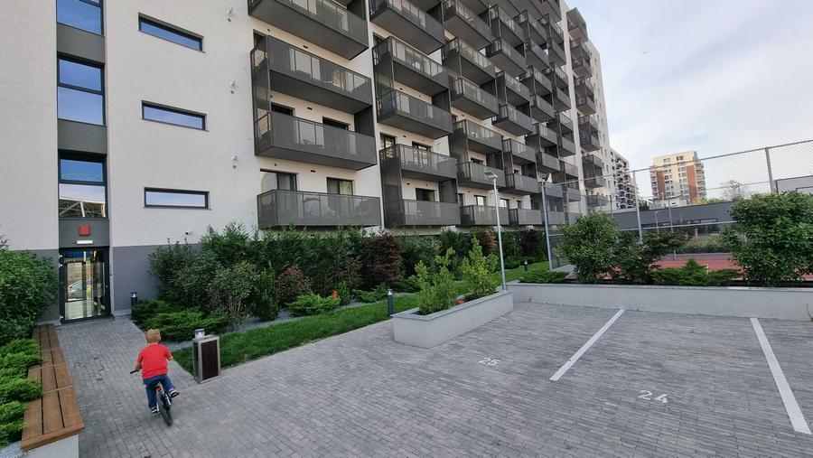 Apartament cu 2 camere decomandat în Drumul Taberei