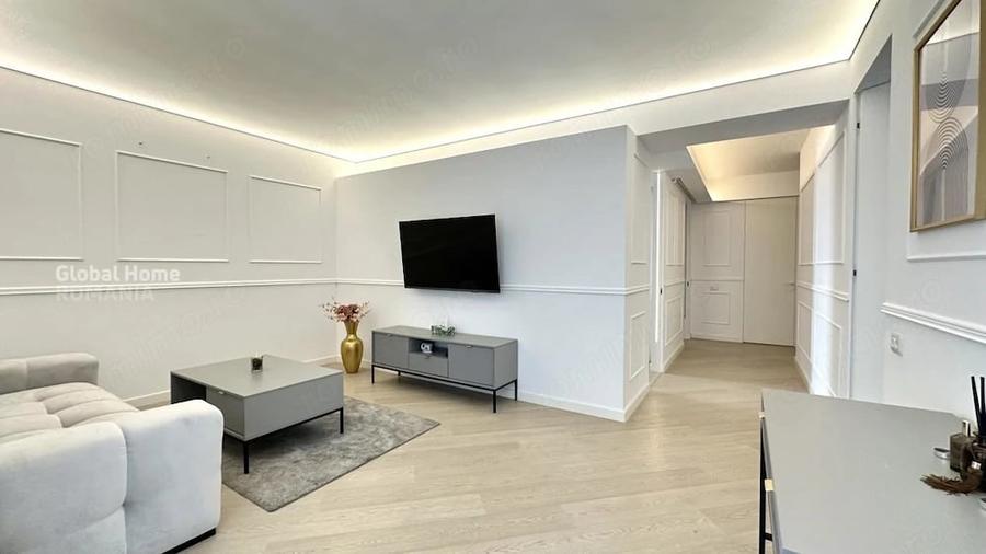 Apartament cu 3 camere decomandat în Aviației