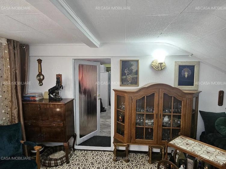 Casă cu 2 camere cu Teren 294 Mp în Lipovei