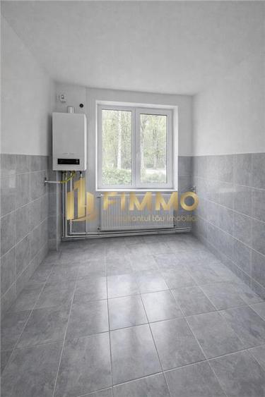 Birou, de 47 mp, în Central
