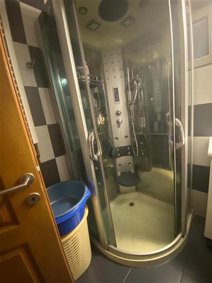 Apartament cu 3 camere decomandat, mobilat în Pantelimon