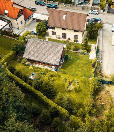 Casă cu 4 camere în Exterior Vest
