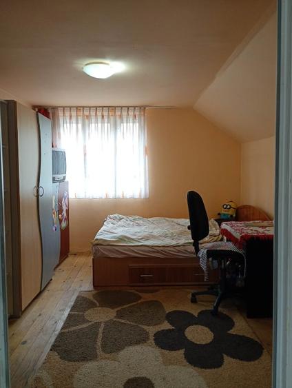 Casă individuală cu 3 camere cu Teren 400 Mp în Est