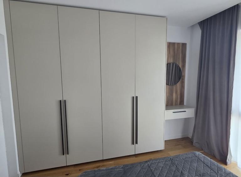 Apartament cu 2 camere semidecomandat, mobilat în 13 Septembrie