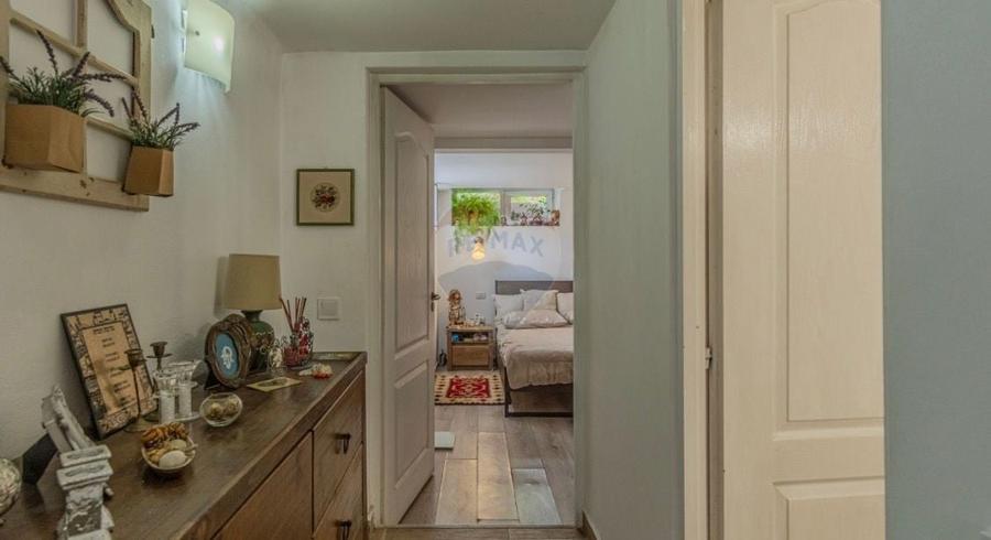 Duplex cu 5 camere cu Canalizare în Bran